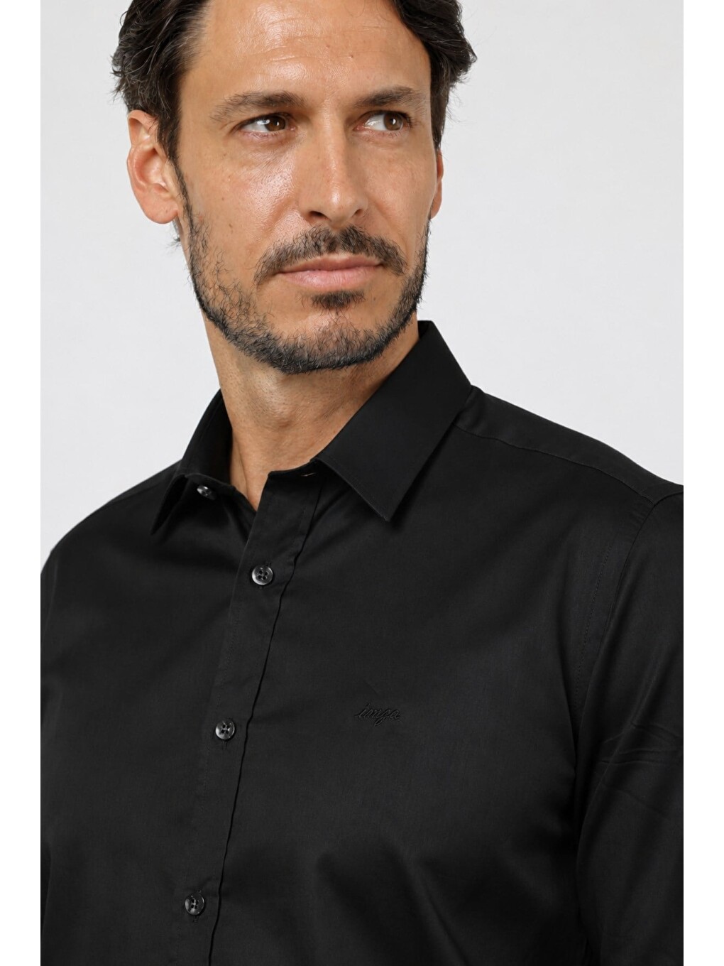 Siyah Sert Yaka Uzun Kol Cepsiz Saten Slim Fit %100 Pamuk Gömlek 1004260424-3