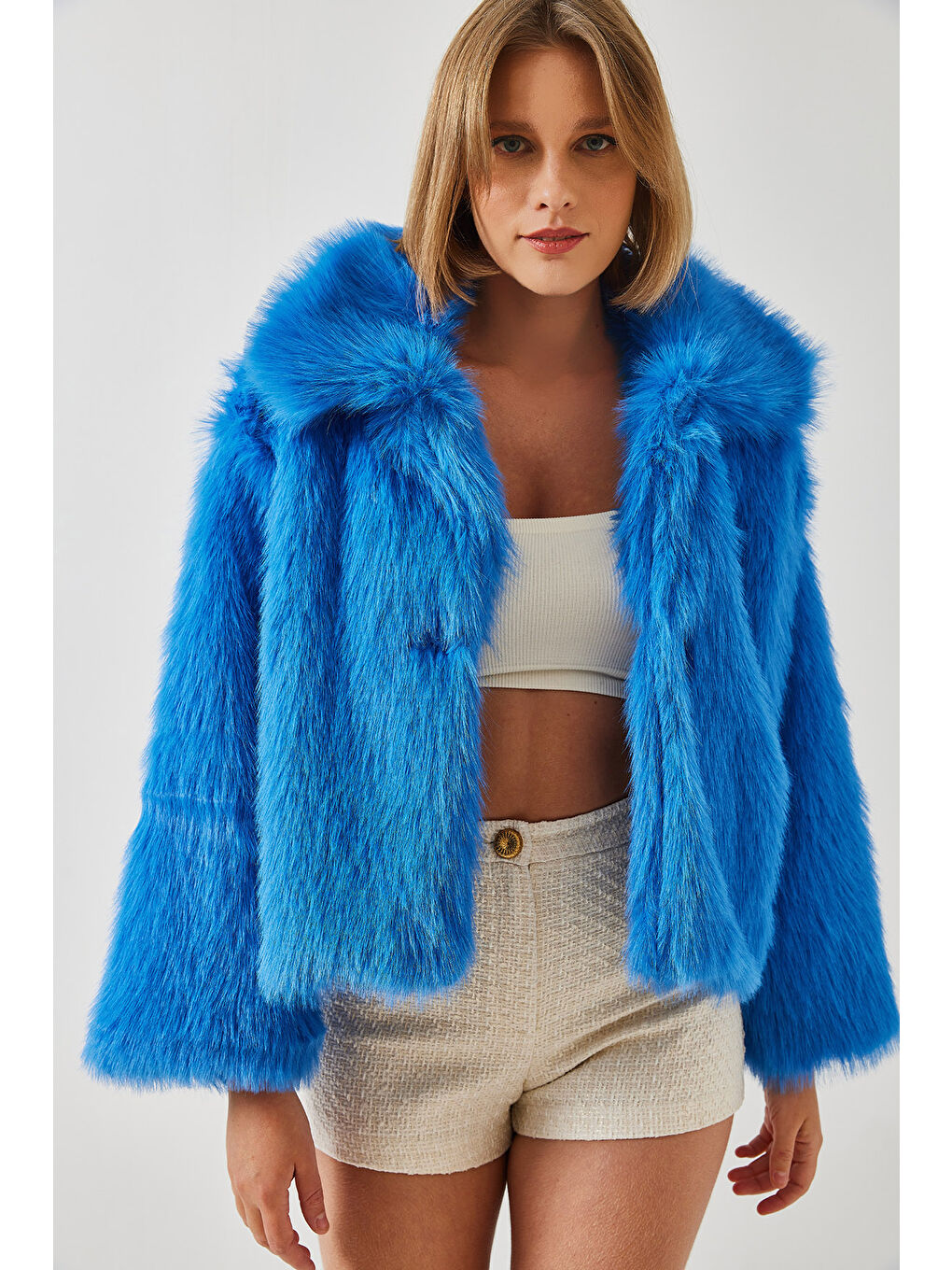 Mavi Kadın Yakalı Suni Kürklü Astarlı Mont-5