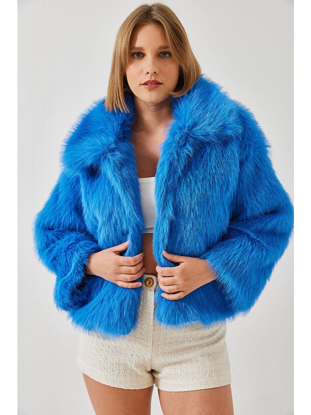 Mavi Kadın Yakalı Suni Kürklü Astarlı Mont-7