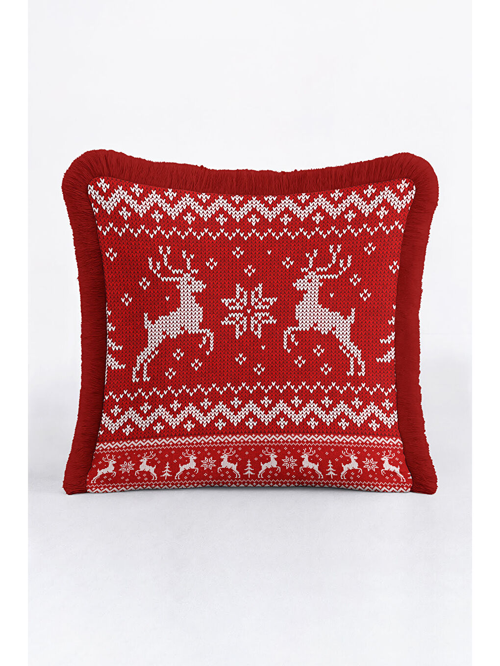 Karışık Nordik Geyikli Saçaklı Yastık Kılıfı - Kış Temalı Rustik Kırmızı Püsküllü Kırlent Kılıfı