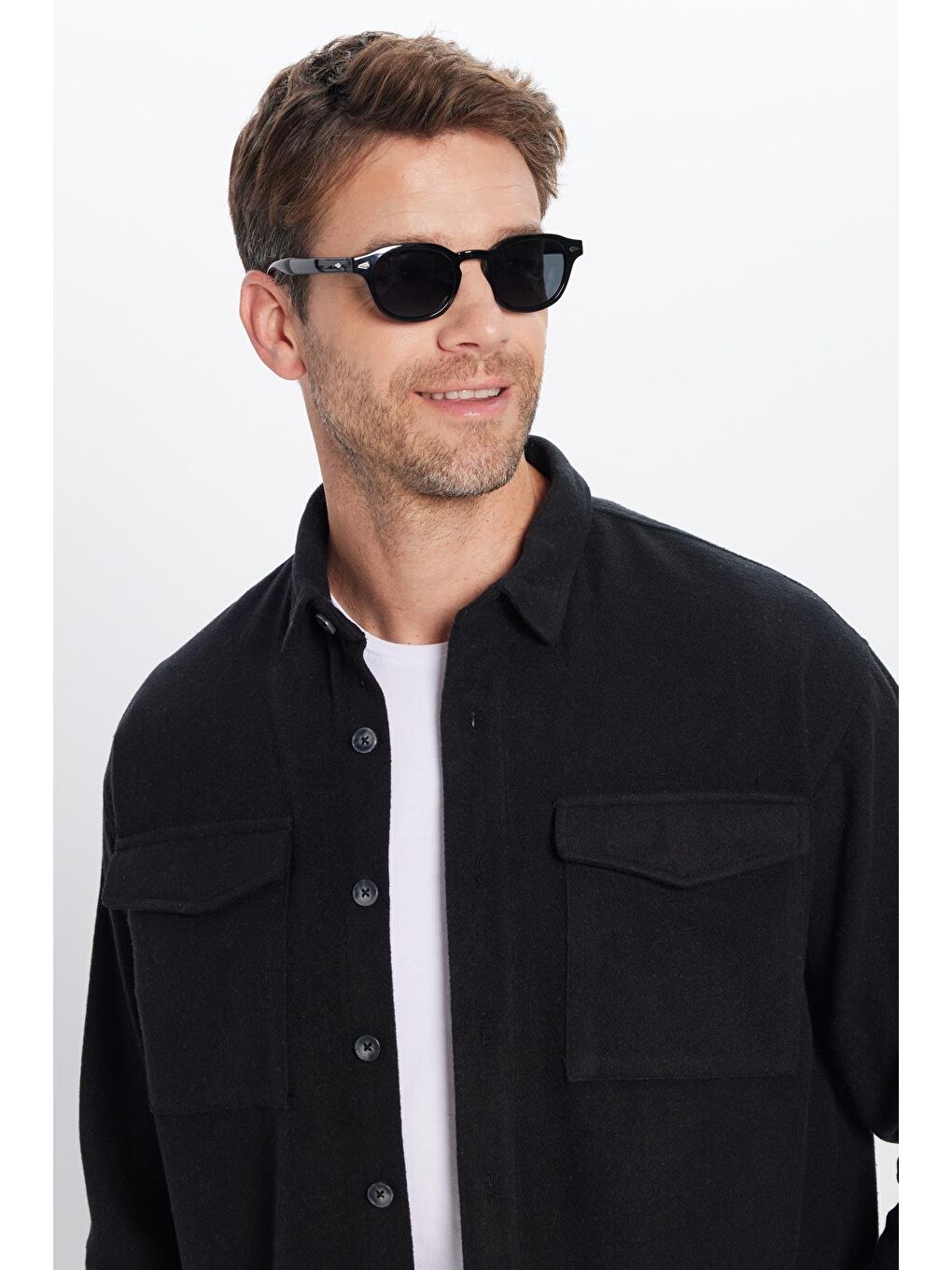 Erkek Relax Fit Rahat Kesim Çift Cepli Düz Kışlık Oduncu Siyah Gömlek