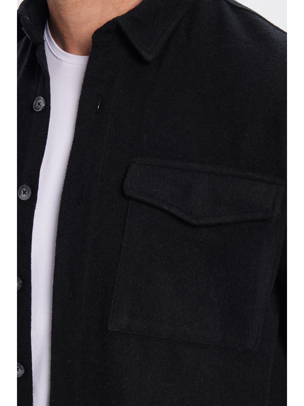 Erkek Relax Fit Rahat Kesim Çift Cepli Düz Kışlık Oduncu Siyah Gömlek-2
