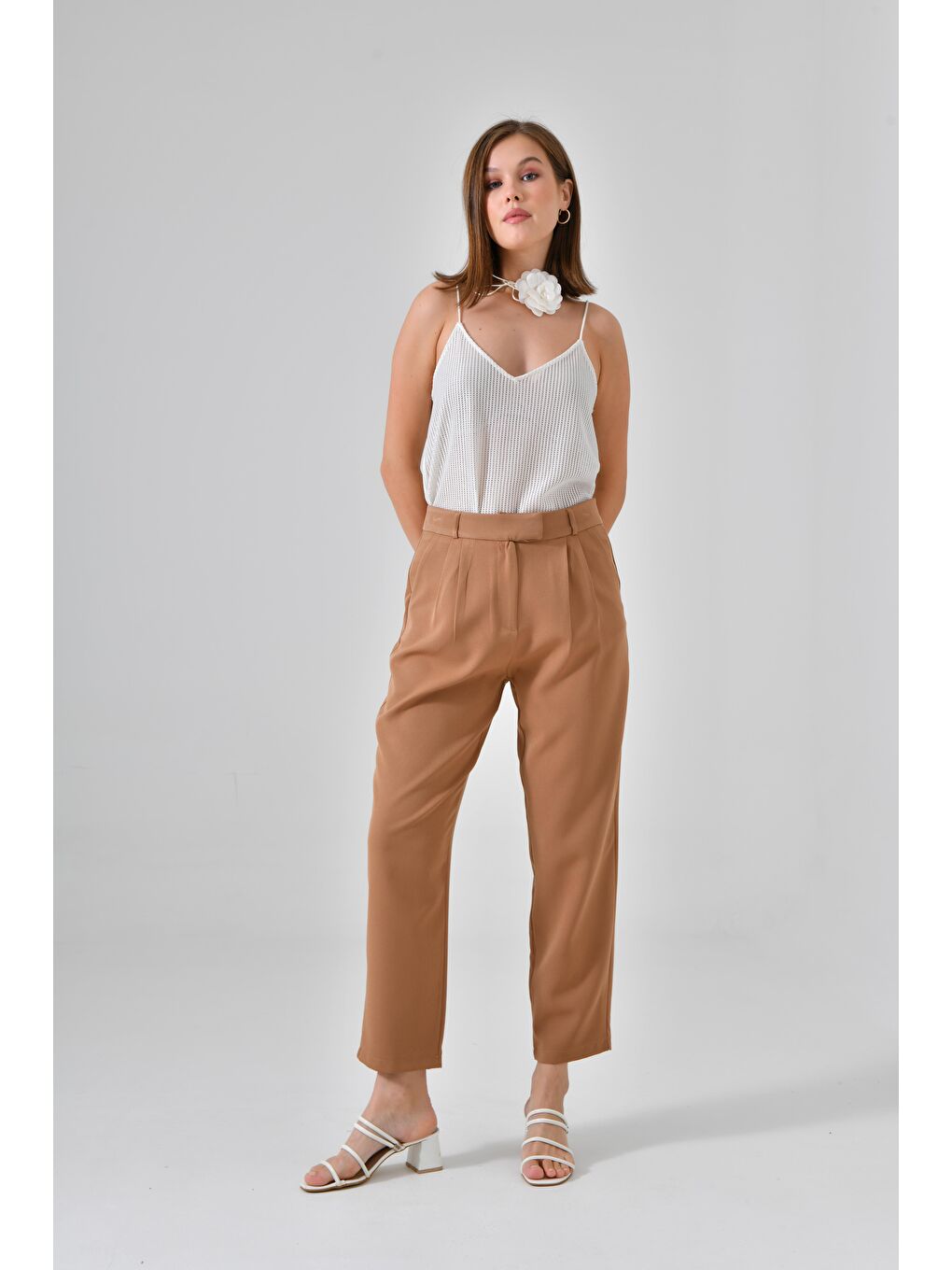 Kahverengi Kamel Çift Pileli Regular Dokuma Pantolon-1