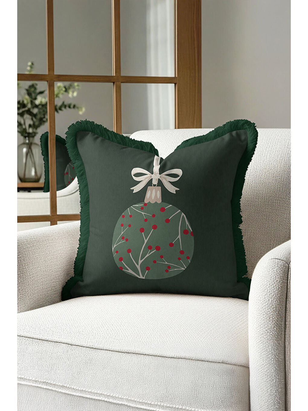 Karışık Yılbaşı Süslemeli Saçaklı Yastık Kılıfı - Çam Tema Modern Koyu Yeşil Kırmızı Püsküllü Kırlent Kılıfı-2