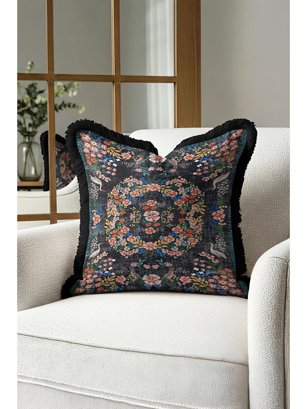 Karışık Lüks Çiçekli Saçaklı Yastık Kılıfı - Kuş Motifli Nostaljik Siyah Püsküllü Kırlent Kılıfı-3