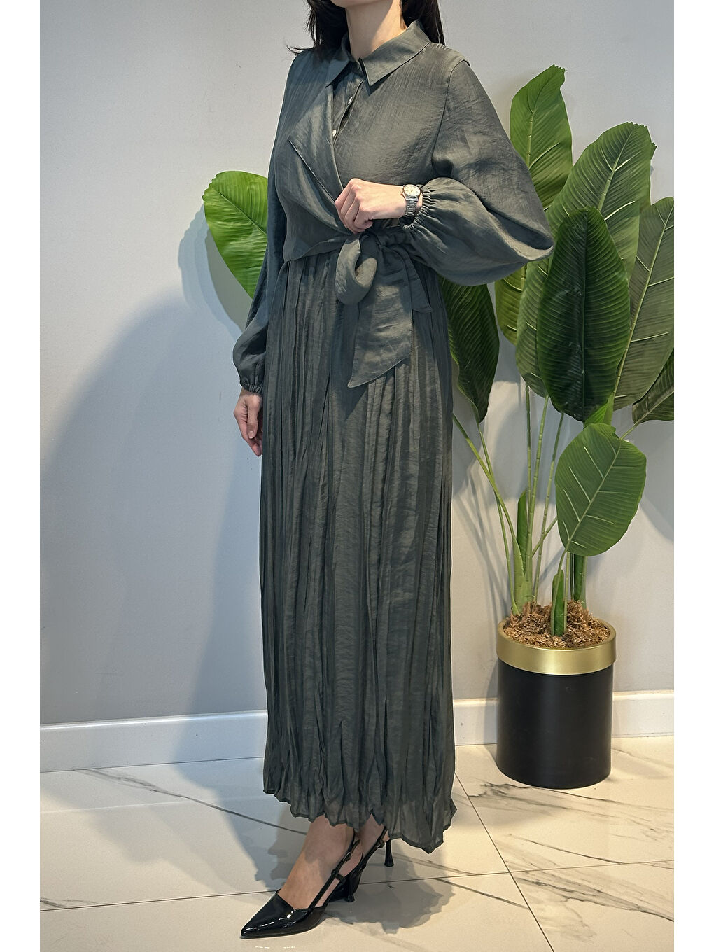 Belden Bağlamalı Kolları Latik Detaylı Nil Elbise 747 Yeşil-3