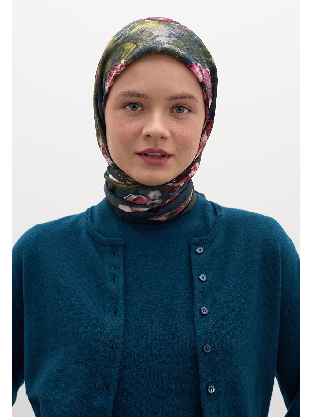 Madeleıne Desen Pamuklu Viskon Eşarp Petrol-2