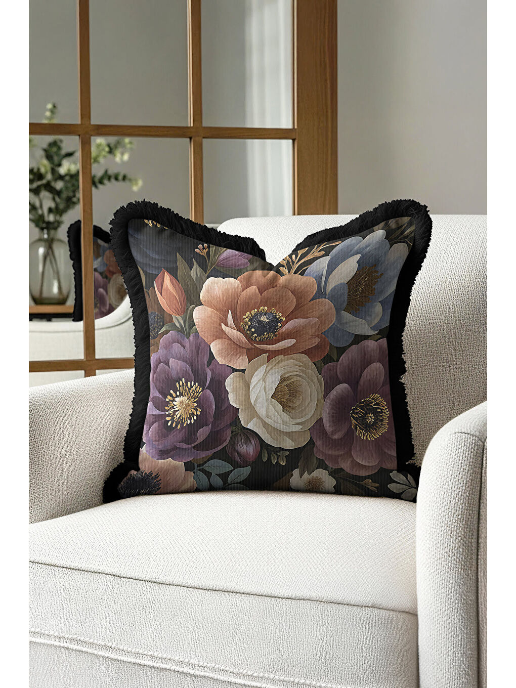 Karışık Zengin Çiçek Bahçesi Saçaklı Yastık Kılıfı - Bohem Lüks Siyah Altın Renkli Püsküllü Kırlent Kılıfı-2