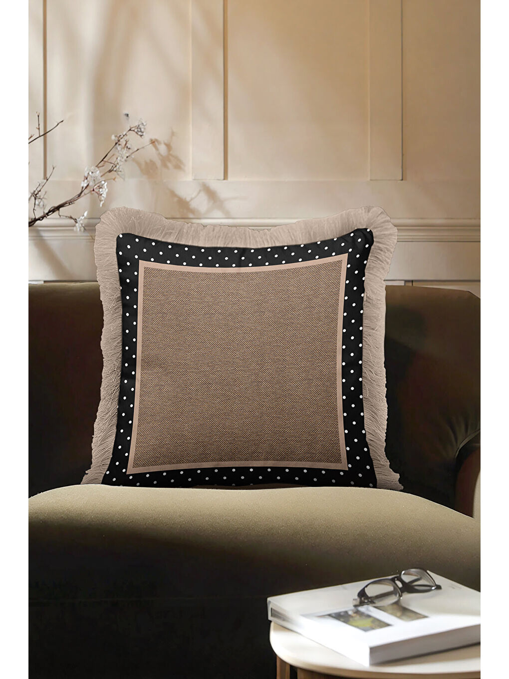 Karışık Zarif Puantiye Kenarlı Saçaklı Yastık Kılıfı - Country Modern Siyah Bej Püsküllü Kırlent Kılıfı-1