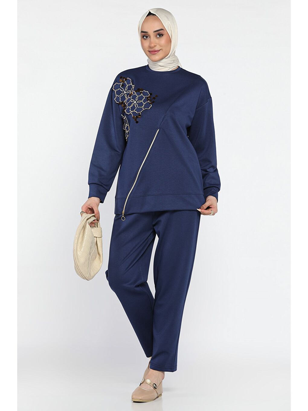 Lacivert Tesettür Aplike Nakışlı Sweat Pantolon İkili Takım-1
