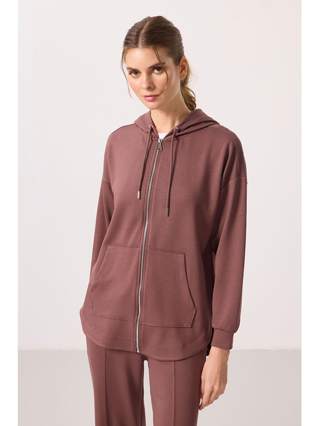 Kahverengi Yumuşak Dokulu Kapüşonlu Oversize Kadın Tunik Sweatshirt   97302