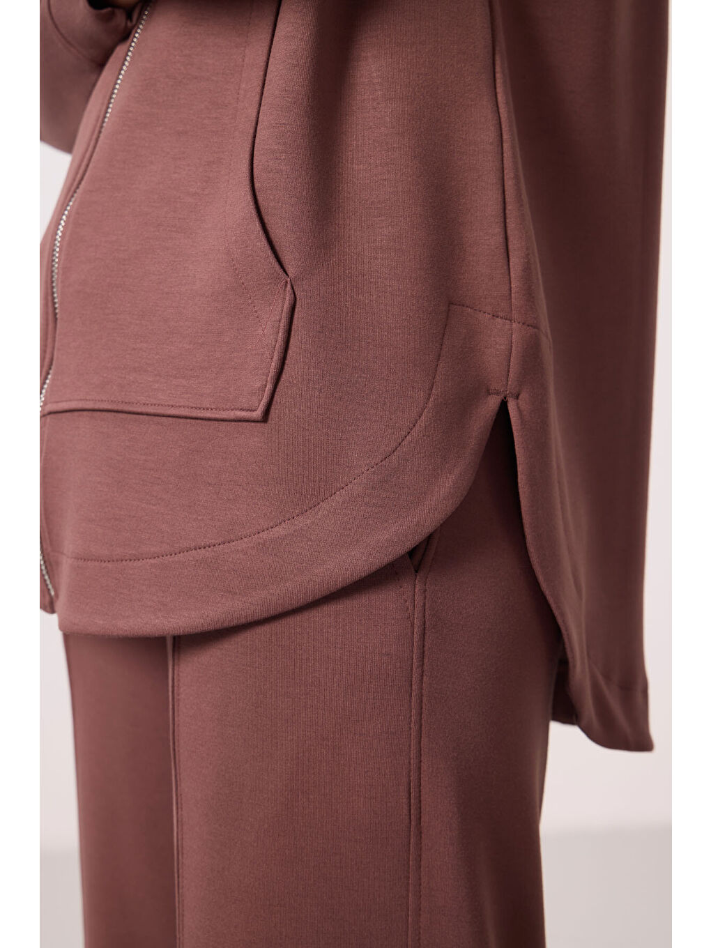 Kahverengi Yumuşak Dokulu Kapüşonlu Oversize Kadın Tunik Sweatshirt   97302-2