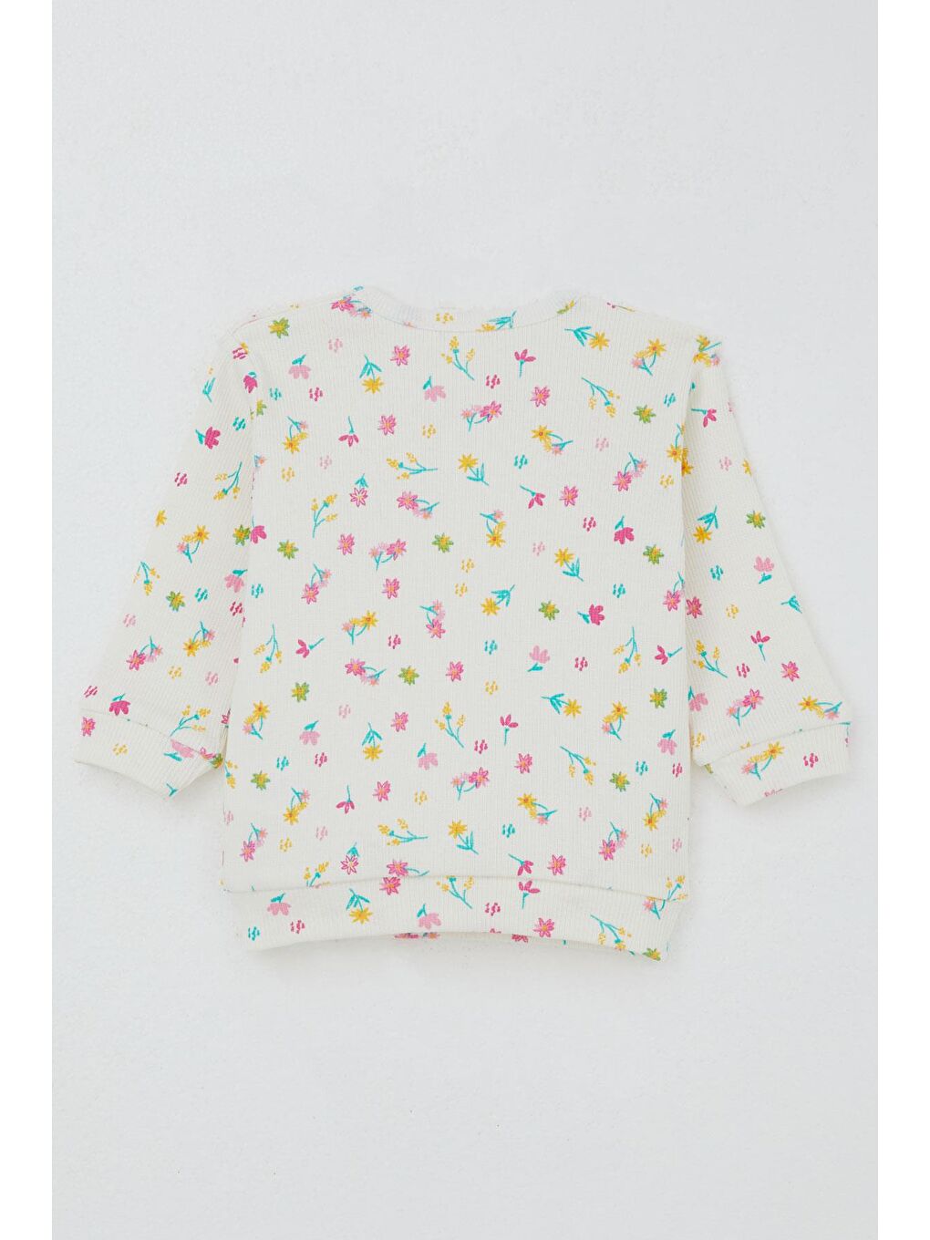 Kız Bebek Pijama Takımı Omuzdan Patlı Renkli Çiçek Desenli Ekru (4 Ay-1 Yaş)-1