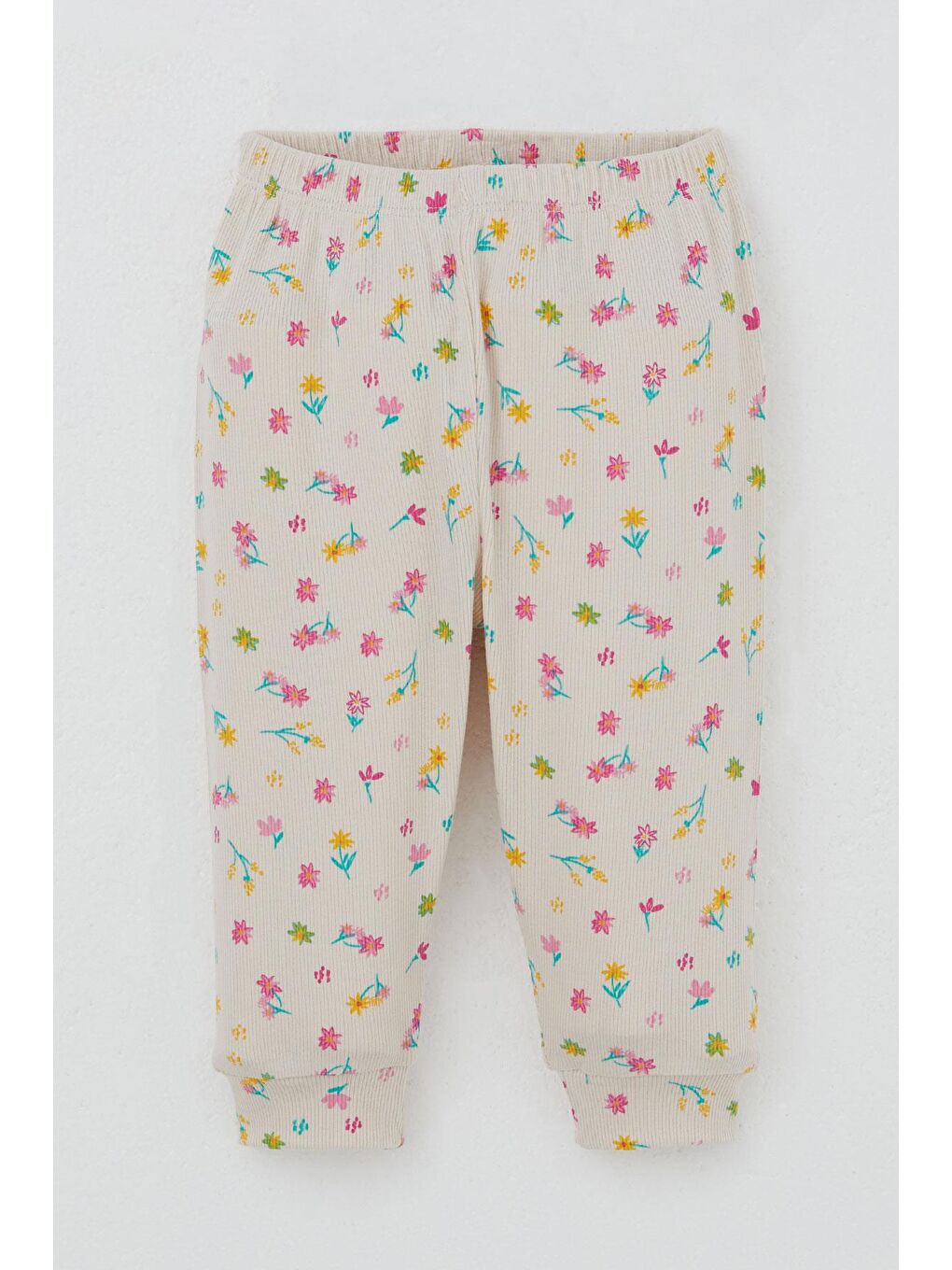 Ekru Kız Bebek Pijama Takımı Omuzdan Patlı Renkli Çiçek Desenli Krem (4-9 Ay)-1