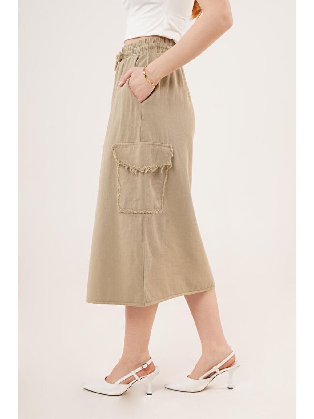 Ön Yırtmaçlı Cep Detaylı Haki Etek-2