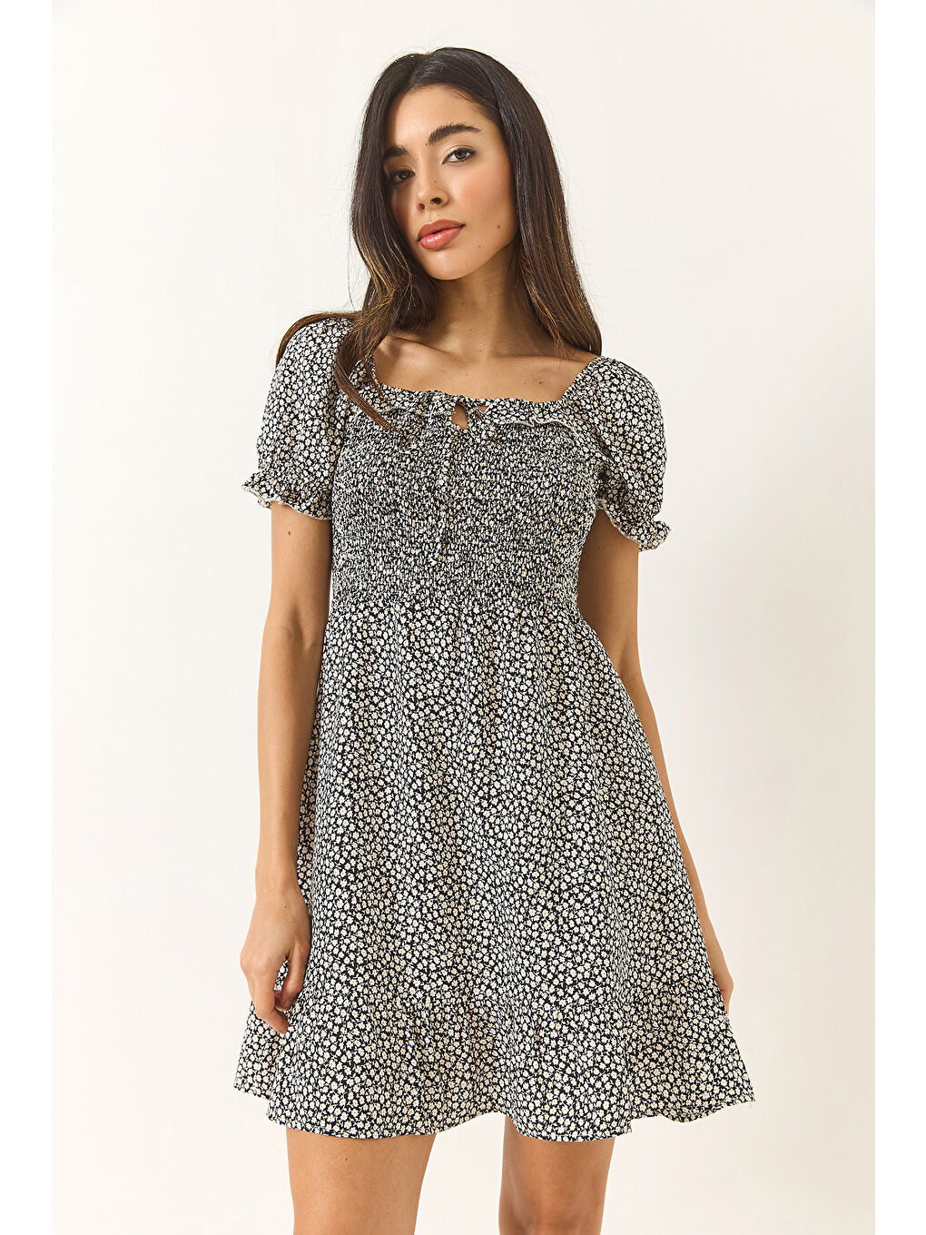 Siyah Kadın Papatya Desenli Karpuz Kollu Giperli Mini Viskon Elbise-3