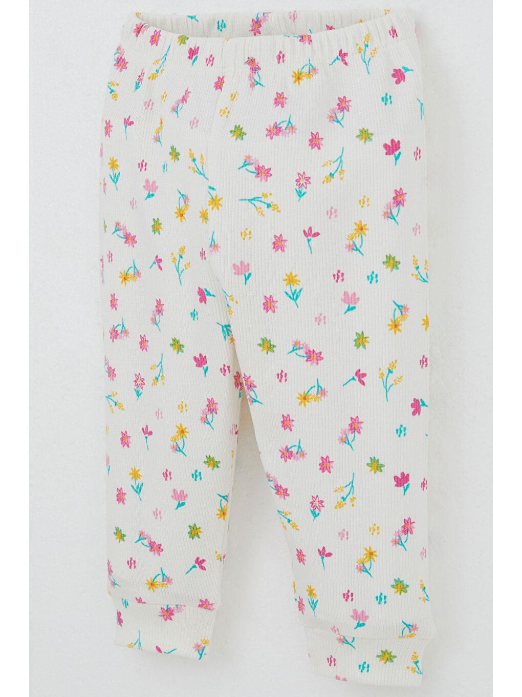 Kız Bebek Pijama Takımı Omuzdan Patlı Renkli Çiçek Desenli Ekru (4 Ay-1 Yaş)-6