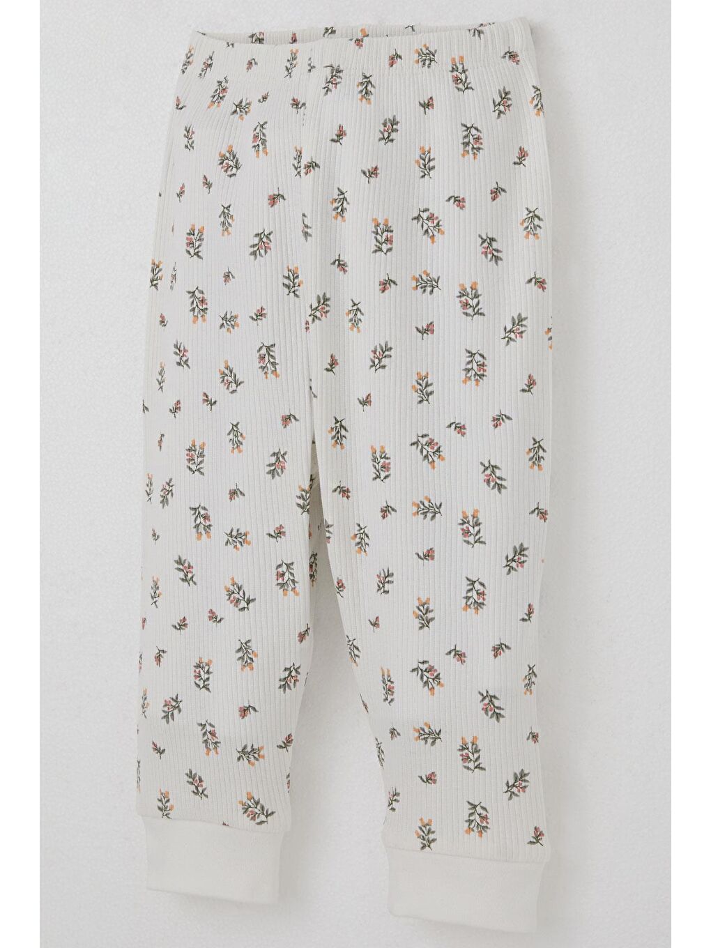 Kız Bebek Pijama Takımı Omuzdan Patlı Çiçek Desenli Ekru (4-9 Ay)-1