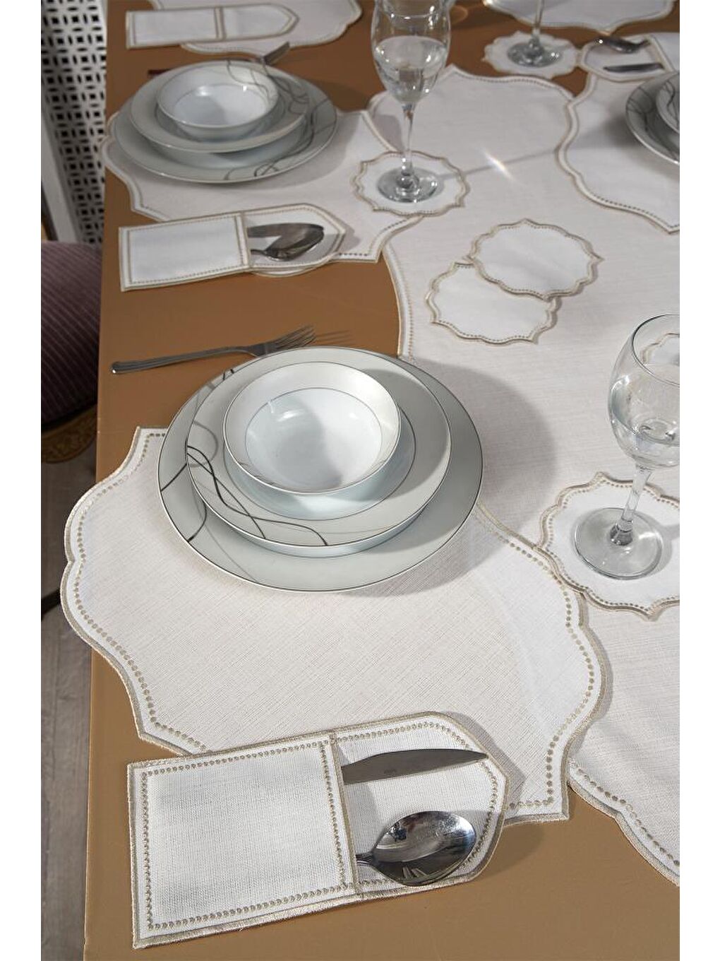 Damla Keten Nakışlı Amerikan Servis Takımı 19 Parça Bej-3