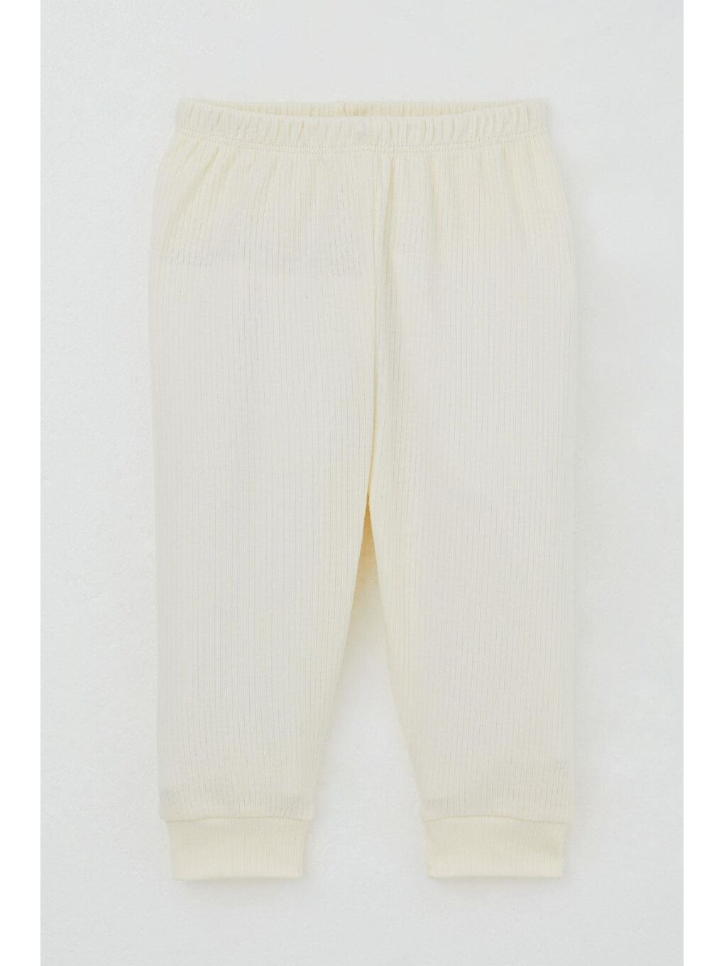 Ekru Kız Bebek Pijama Takımı Omuzdan Patlı Yaka Kısmı Fırfırlı Yazı Nakışlı Krem (4 Ay-1 Yaş)-5