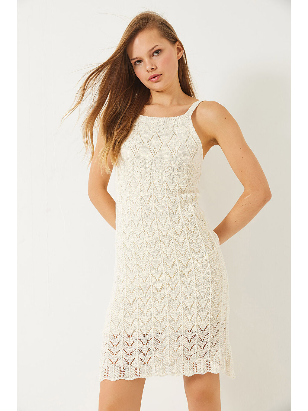 Ekru Kadın Askılı Astarlı Yazlık Triko Elbise-4