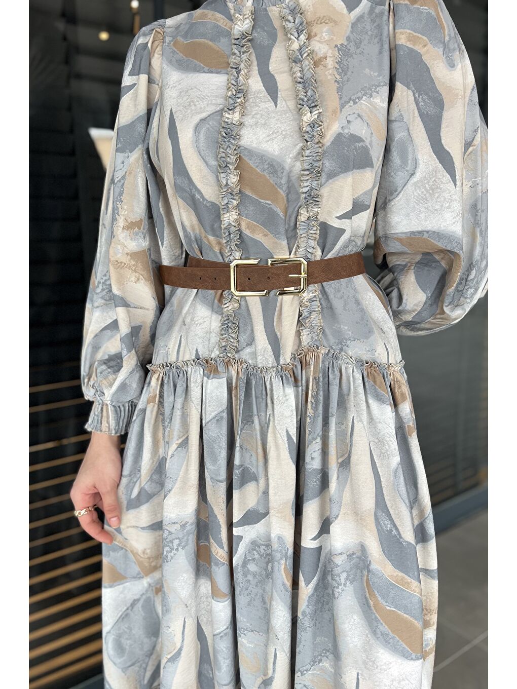 Bej Fırfır Detaylı Tesettür Elbise-5