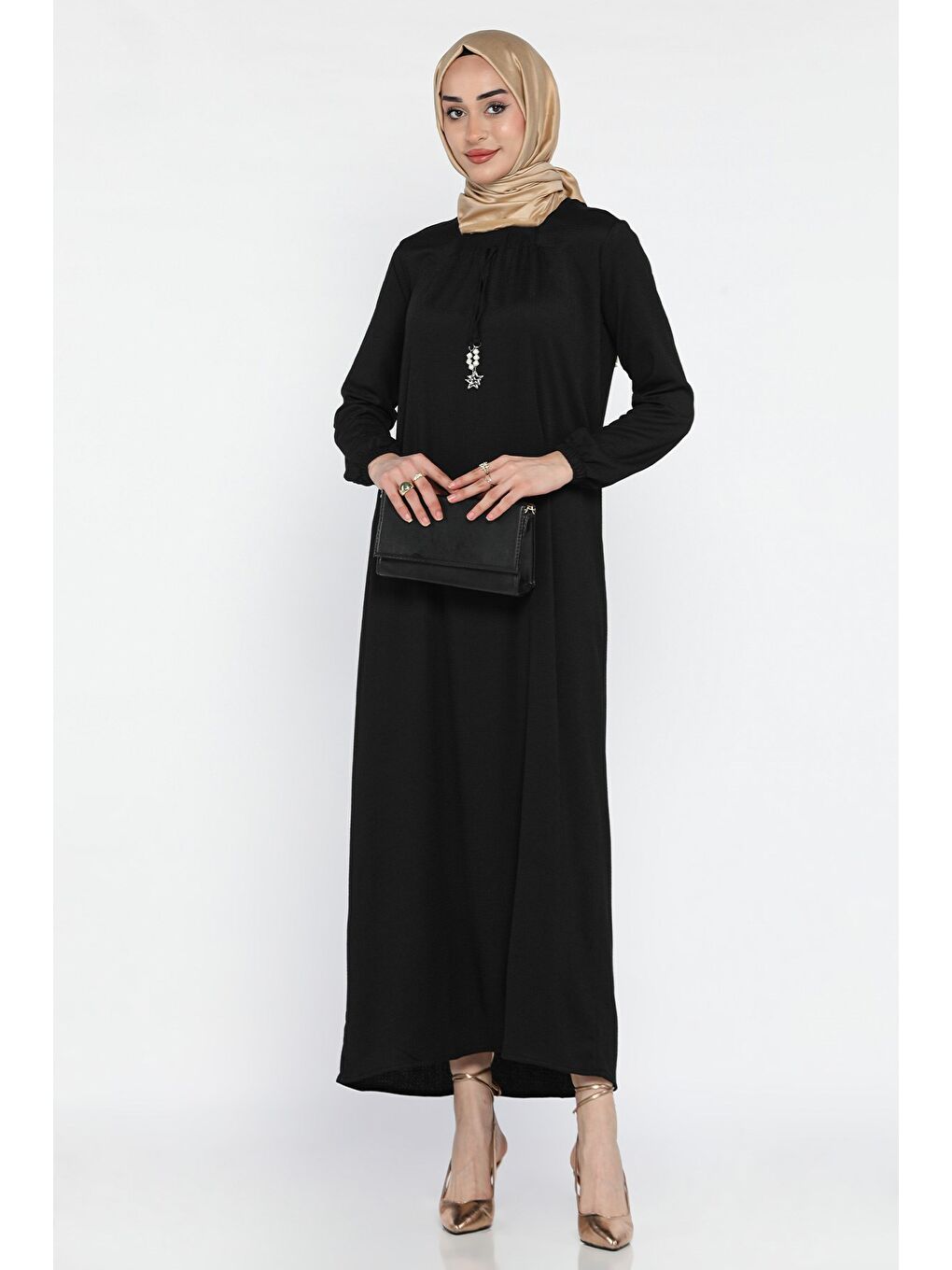 Siyah Kadın Yıldız Aksesuarlı Büyük Beden Tesettür Elbise-2