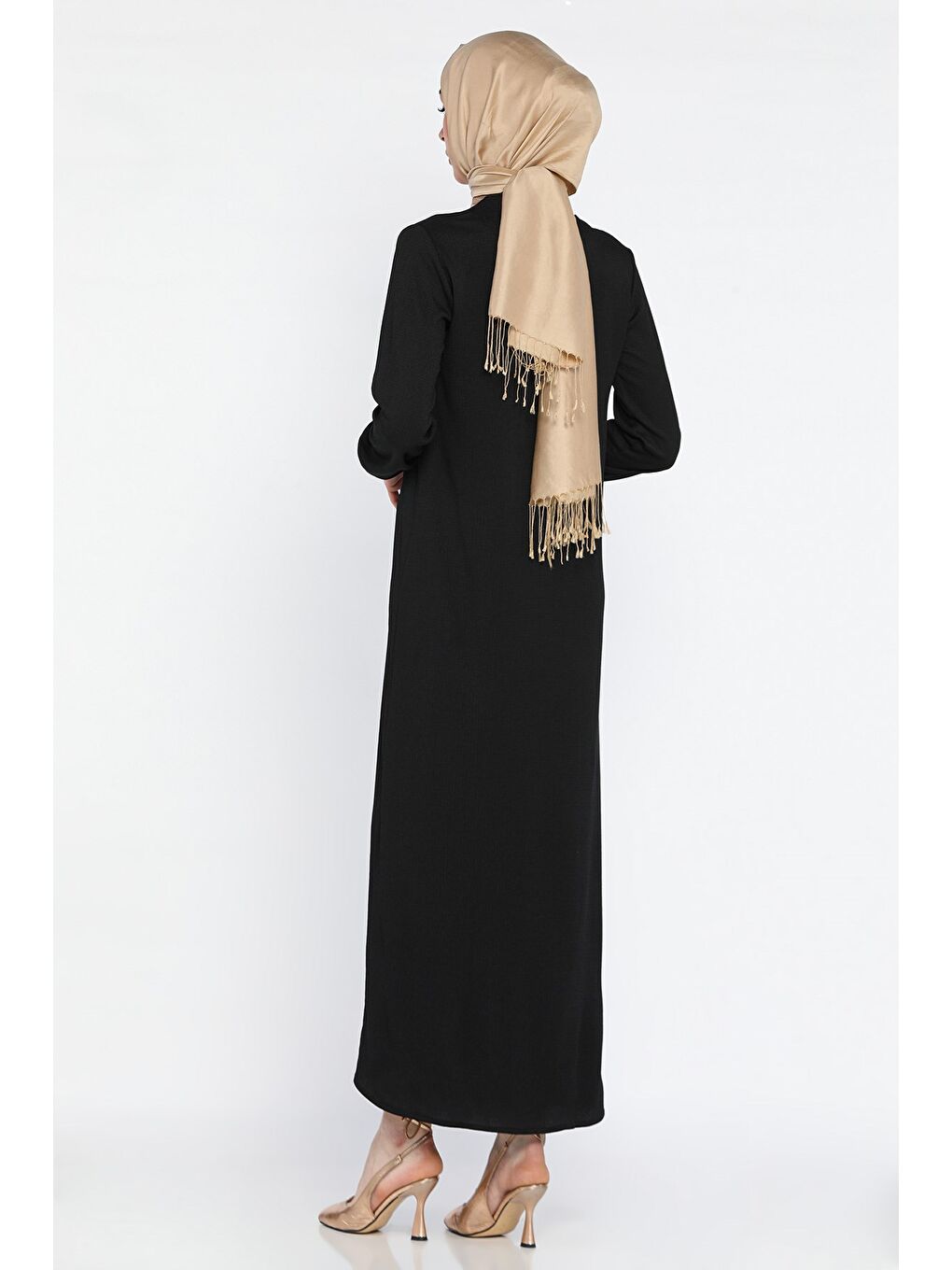 Siyah Kadın Yıldız Aksesuarlı Büyük Beden Tesettür Elbise-4