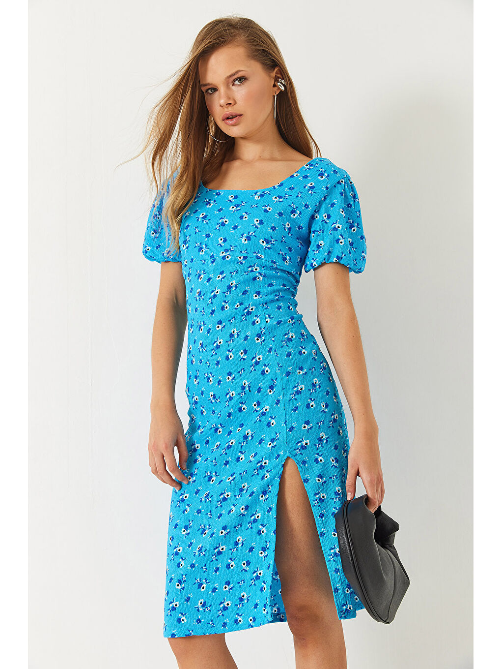 Mavi Kadın Sırt Detaylı Yırtmaçlı Kare Yaka Kısa Kollu Çiçek Desenli Elbise-3