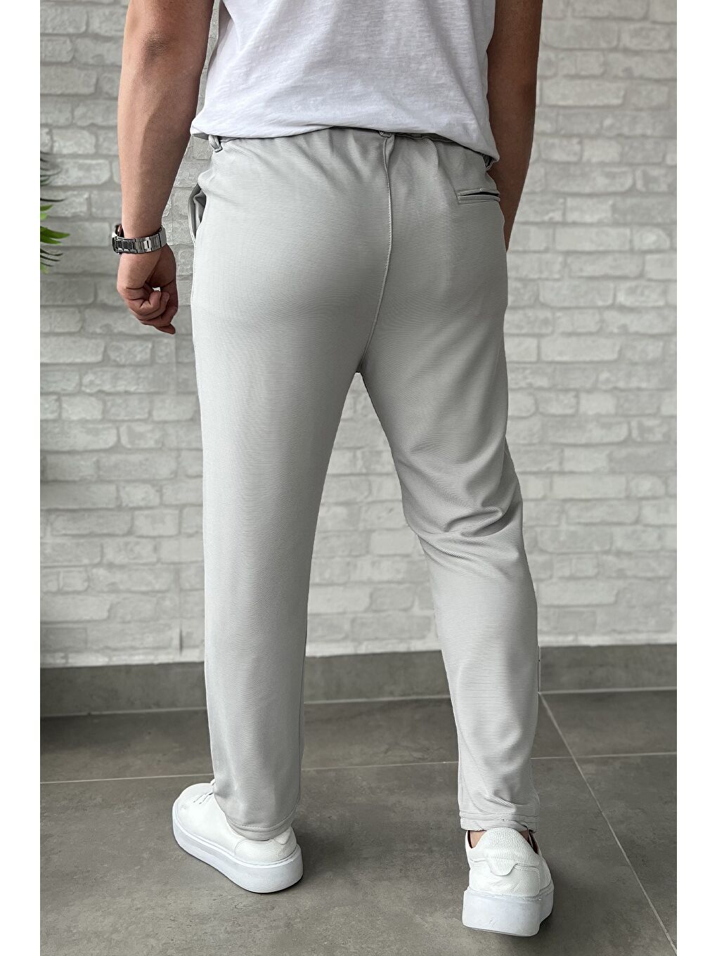 Gri Bel Bağcıklı Düz Paça Erkek Jogger Pantolon-2