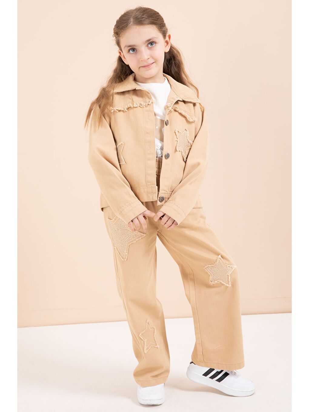 Kahverengi Taşlı Yıldız Nakışlı Jean Ceketli 3lü Pantolonlu Kız Takım 23436-1