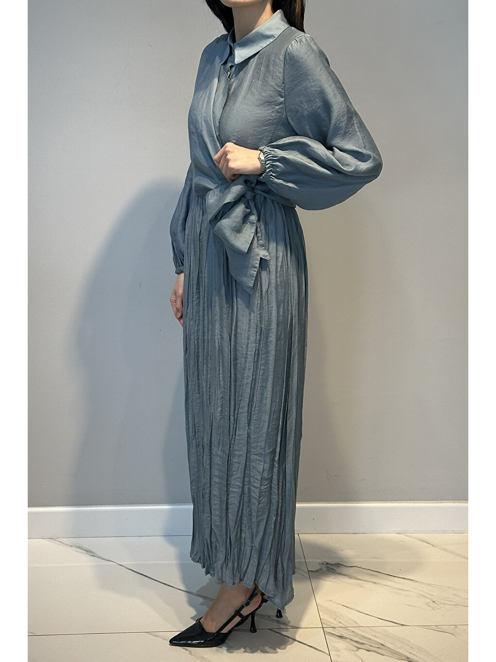 Belden Bağlamalı Kolları Latik Detaylı Nil Elbise 747 Mavi-2