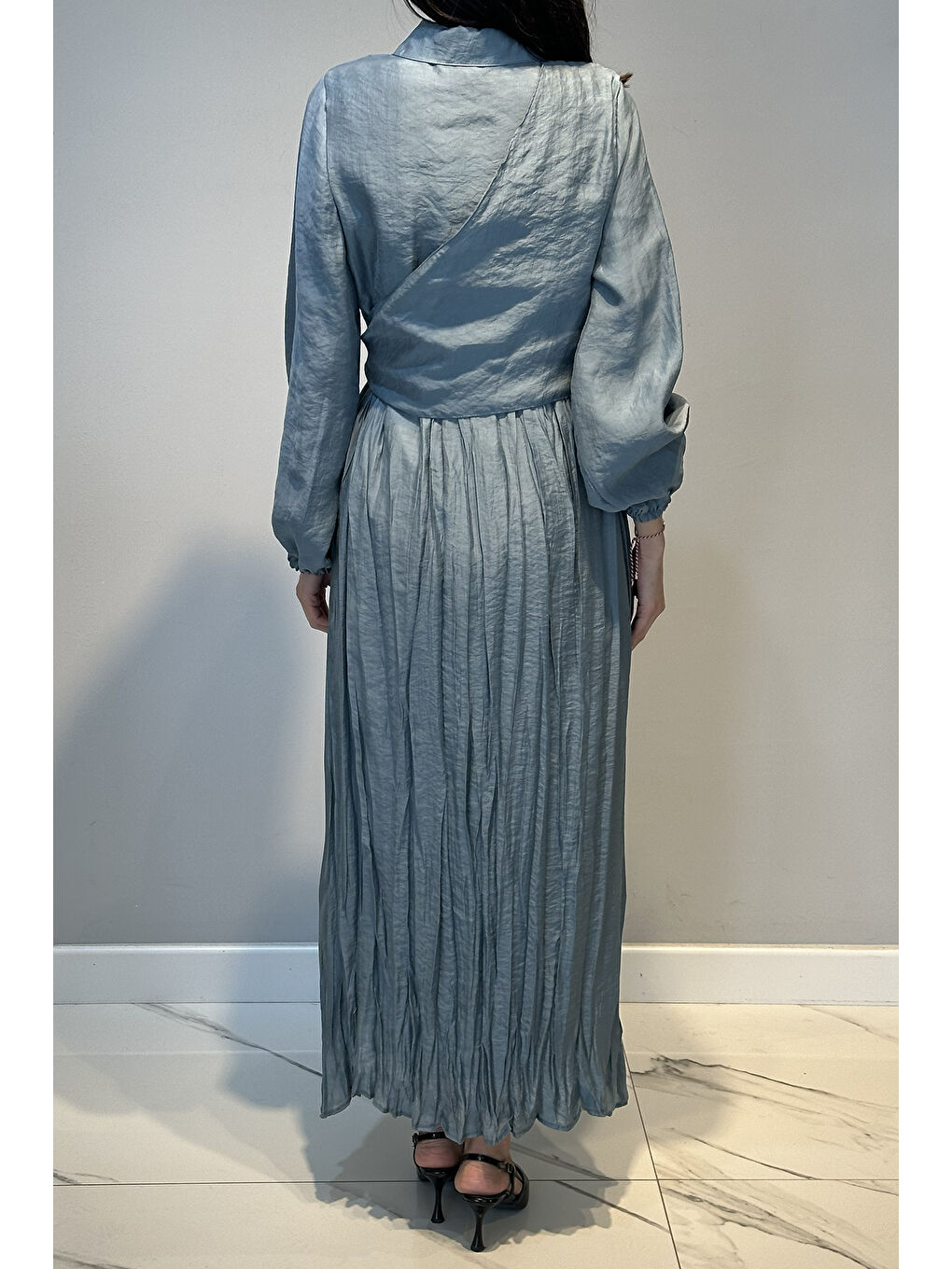 Belden Bağlamalı Kolları Latik Detaylı Nil Elbise 747 Mavi-3