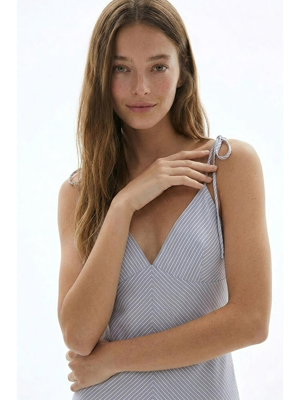 Sırtı Açık Bağlamalı Çizgili Uzun Elbise Mavi-3