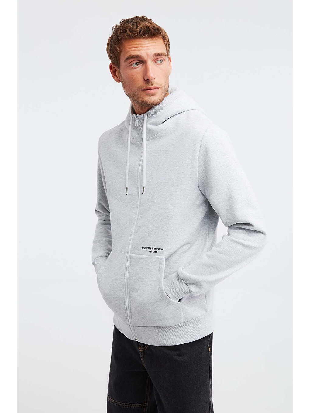 Momentum Erkek Fermuarlı Yuksek Yaka Kapüşonlu Nakışlı Kordonlu İçi Polarlı Açık Gri Sweatshirt-3