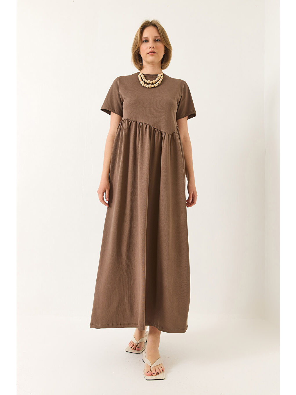 Kahverengi Kadın Büzgülü Uzun Örme Elbise-1