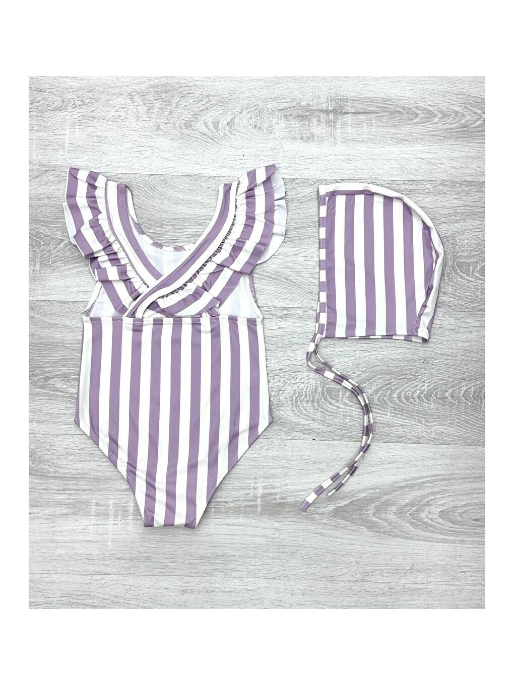 Gri Sırttan Çapraz Fırfır Detaylı Boneli Kız Çocuk Mayo-1