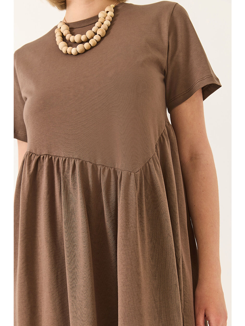 Kahverengi Kadın Büzgülü Uzun Örme Elbise-4