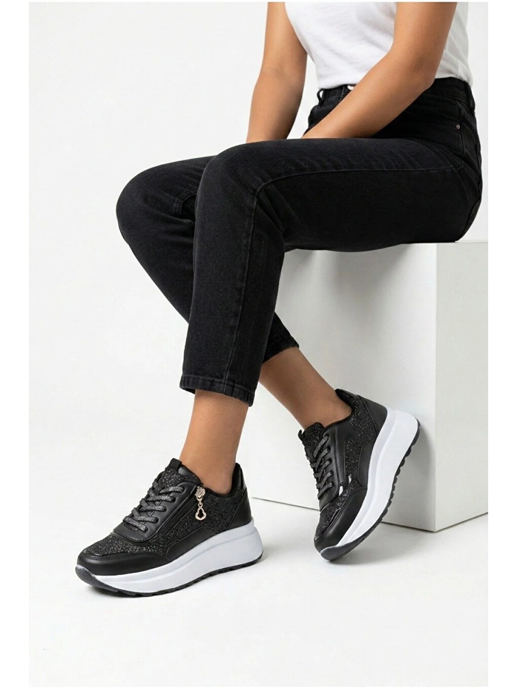 Siyah Yan Fermuarlı Işıltılı Trend 5 Cm Platform Kadın Sneaker Spor Ayakkabı-1