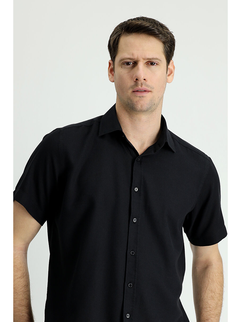 Siyah Kısa Kol Regular Fit Spor Pamuklu Keten Gömlek-1