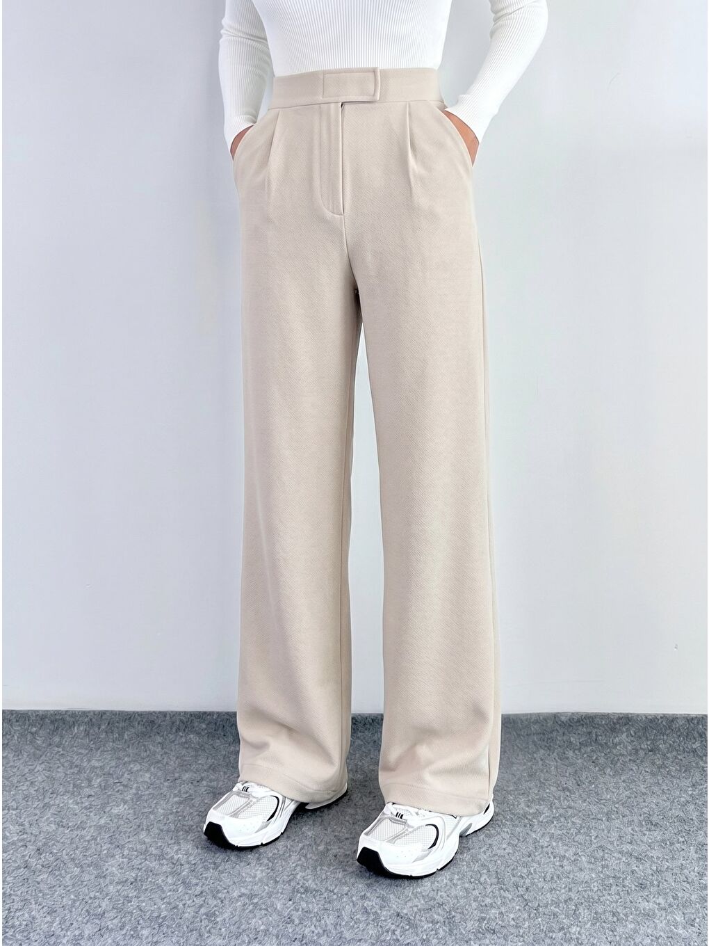 Bej Taş Kadın Yüksek Bel Elastanlı Palazzo Pantolon - Cırtlı