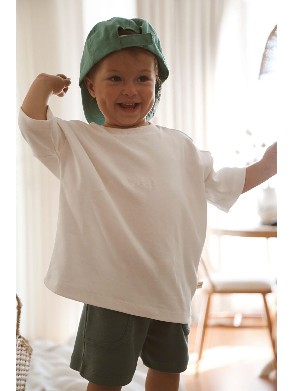 Beyaz Bisiklet Yaka Oversize T-Shirt Bebek - Çocuk-2