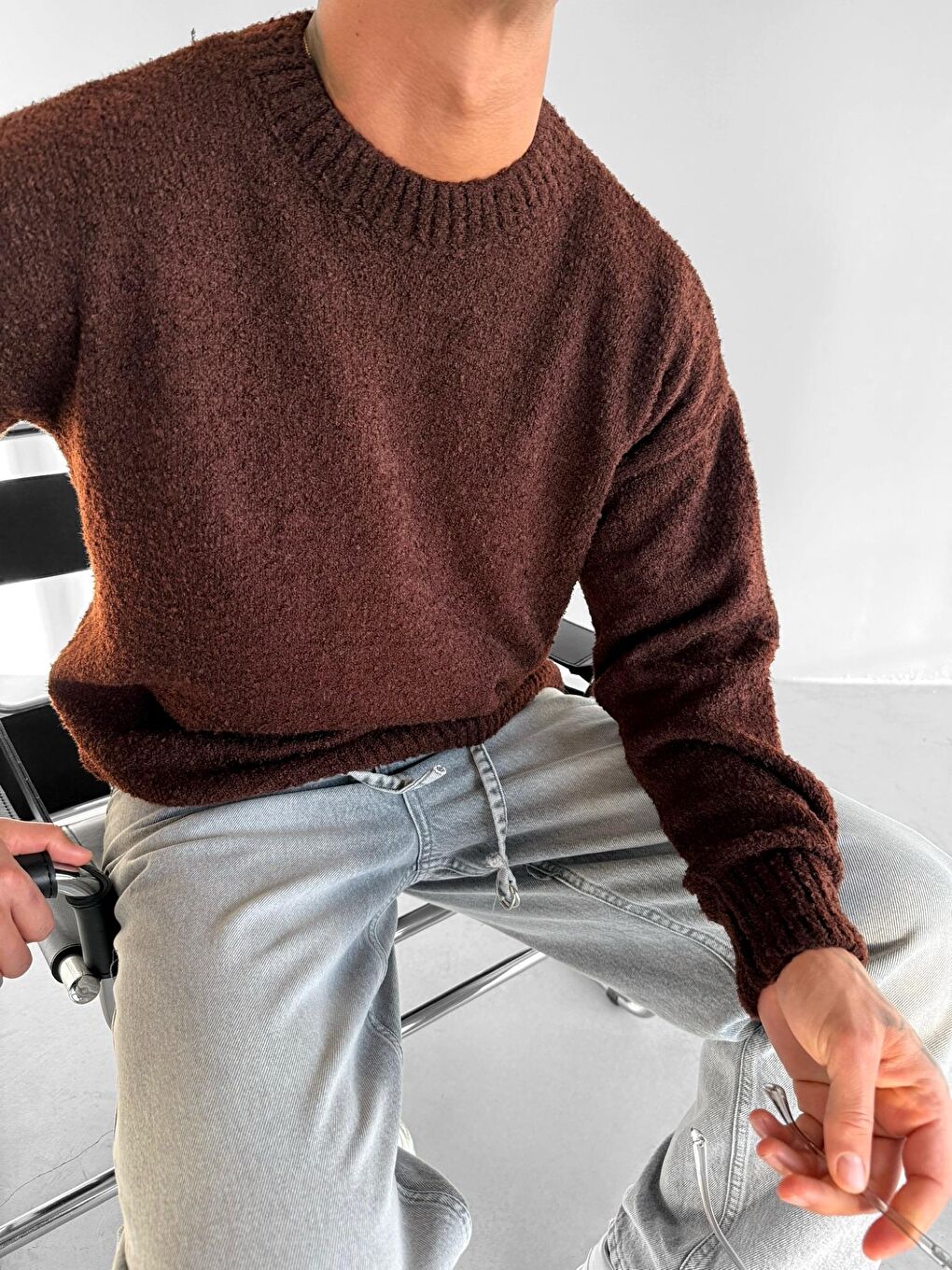 Erkek Oversize Yumuşak Dokulu Kazak Kahverengi-1