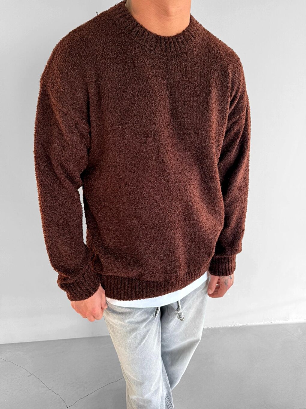 Erkek Oversize Yumuşak Dokulu Kazak Kahverengi-2