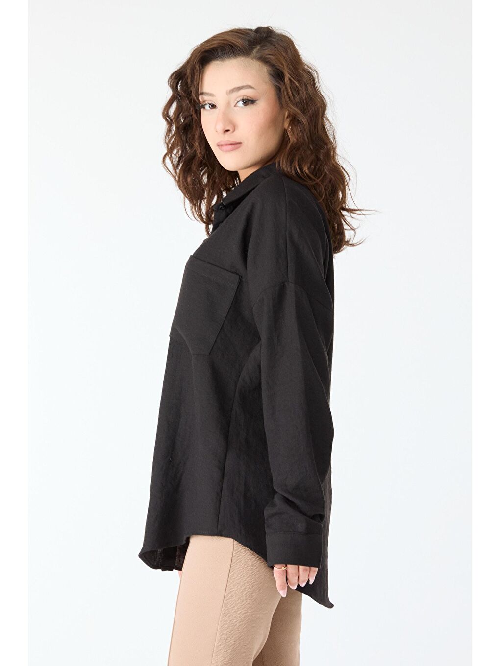 Gömlek Yaka Kadın Siyah Tek Cepli Uzun Kollu Gömlek - 24429-2