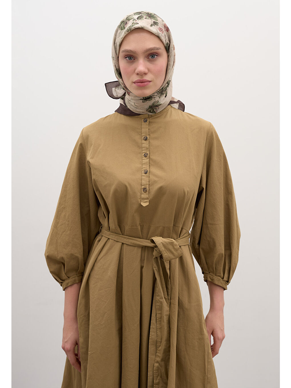 Fall Breeze Desen Pamuklu Viskon Eşarp Bej