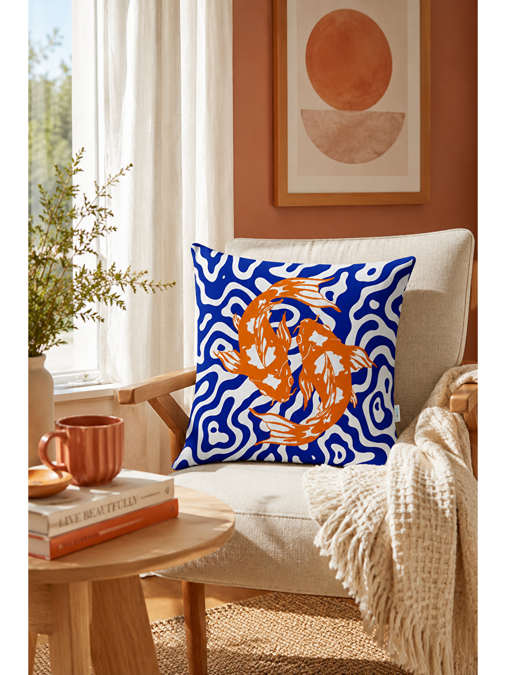 Beyaz Koi Balığı Mavi Turuncu Desenli Dekoratif Kırlent Kılıfı Modern Salon Dekoru 43x43 Cm-5