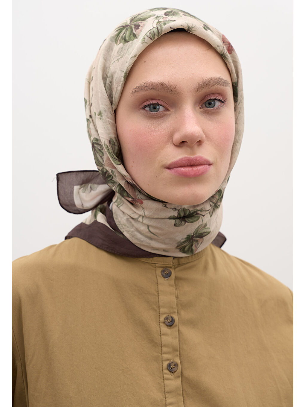 Fall Breeze Desen Pamuklu Viskon Eşarp Bej-2