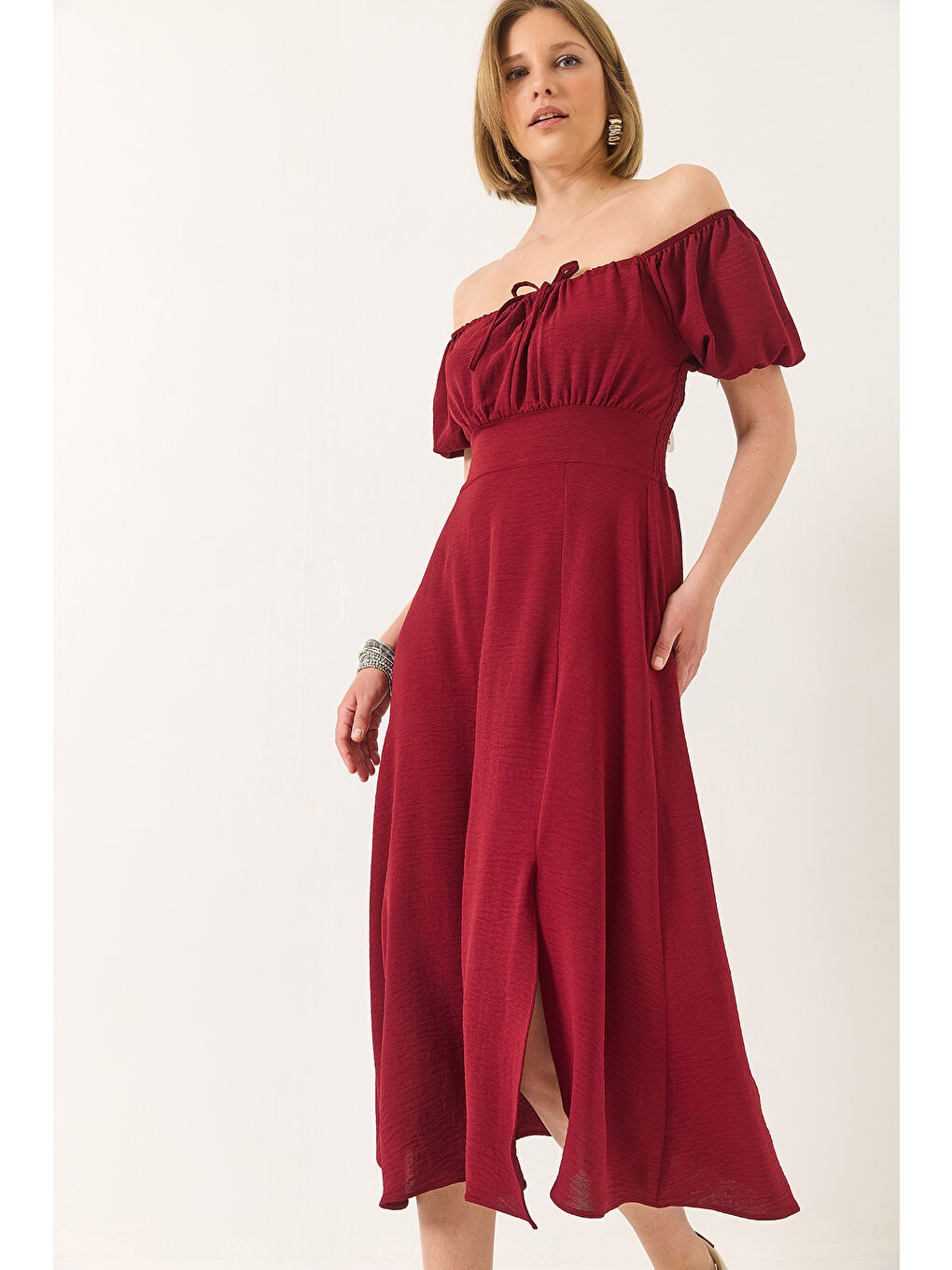 Bordo Kadın Kare Yaka Bağlama Detaylı Gipeli Yırtmaçlı Yazlık Elbise-3