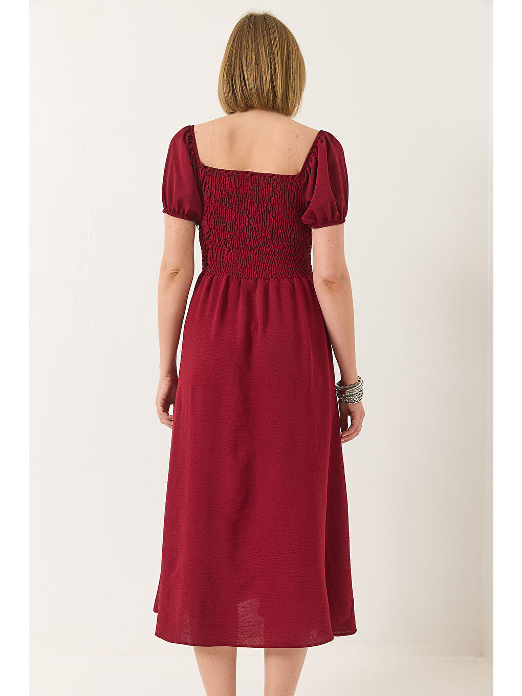 Bordo Kadın Kare Yaka Bağlama Detaylı Gipeli Yırtmaçlı Yazlık Elbise-6